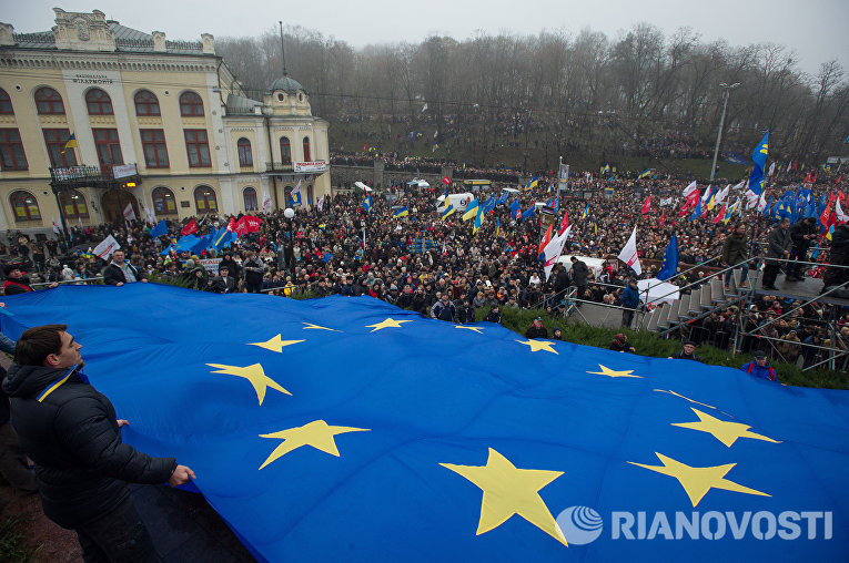 ЕС дава още 200 млн. евро хуманитарна помощ за Украйна