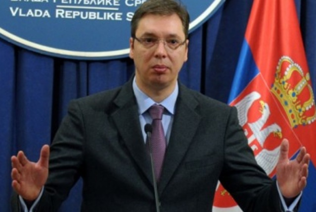 Бомба гръмна в зала преди реч на сръбския премиер в Косово