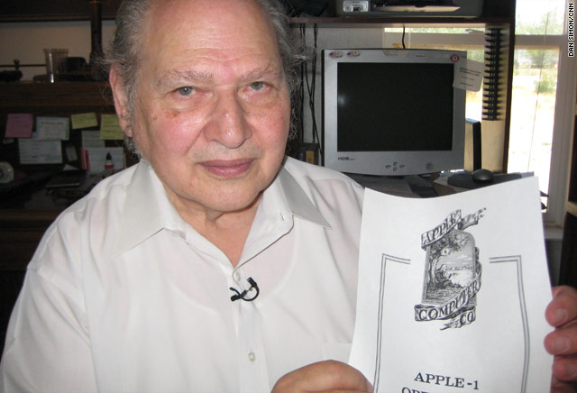 Невероятната история на мъжа, който създаде Apple и си тръгна (СНИМКИ) 