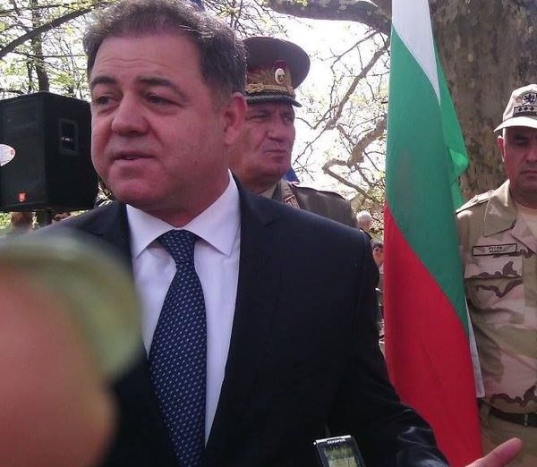 Министър Николай Ненчев втрещен призна, че е забъркана голяма каша 