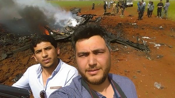 Терористите доубиха с крака пилота на сваления сирийски Су-22 (ВИДЕО 18+)