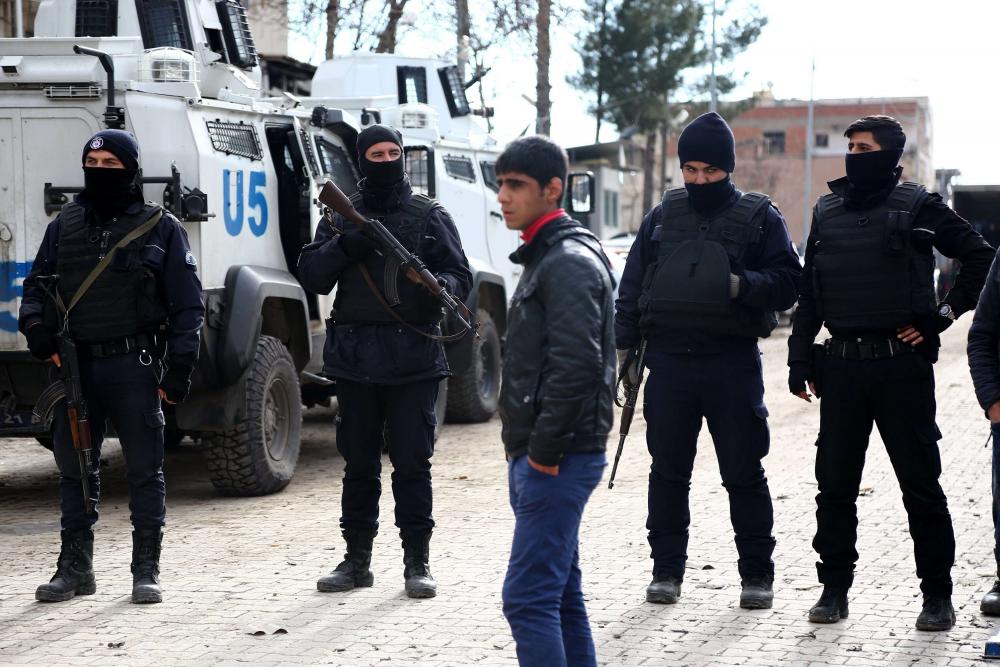 Турските служби задържали потенциална терористка 