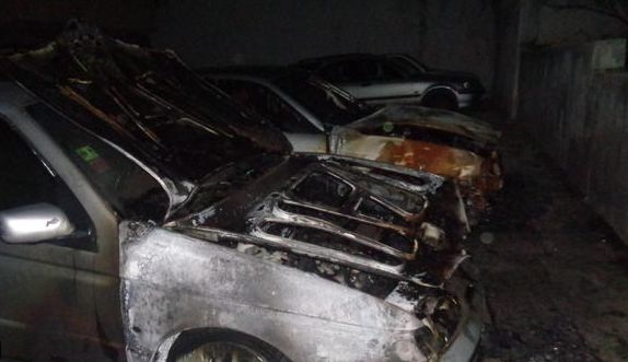 Огнен ад: Запалиха втора кола на бензинджия в Сандански