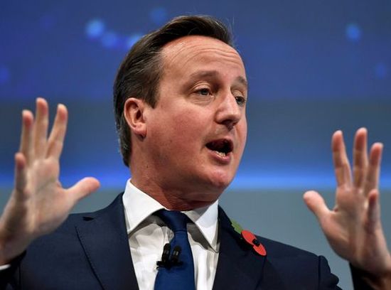 Британският премиер призна за акциите в офшорката на баща си 