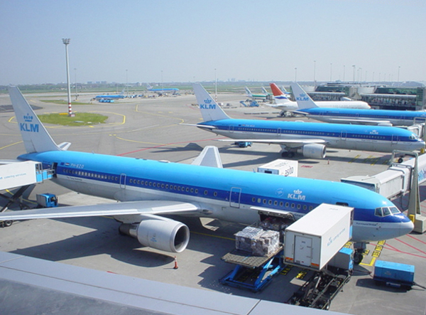 Брюксел финансира полети на авиокомпания с биогориво