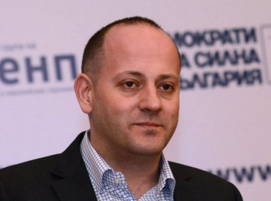 Привикват Радан Кънев на разпит в следствието за корупционната афера в ДАИ
