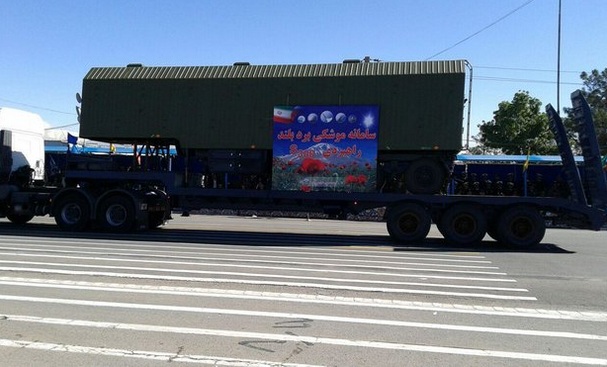 Иран показа на военен парад руските С-300