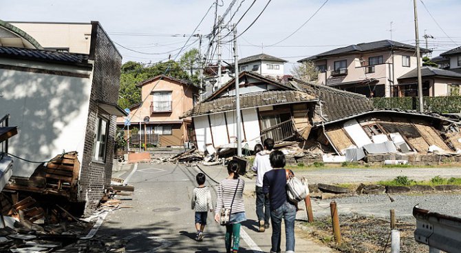 Земята под Япония полудя! 767 земетресения удариха за седмица