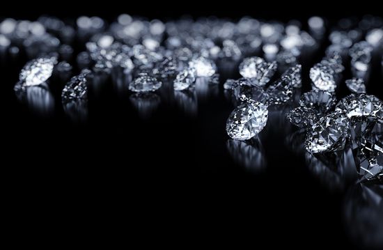 65 компании за диаманти лъснаха в панамските документи