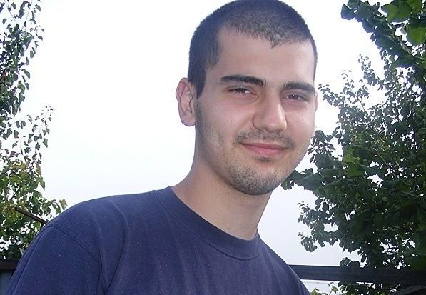 Само в "ШОУ": Български студент изчезна... в американското посолство?