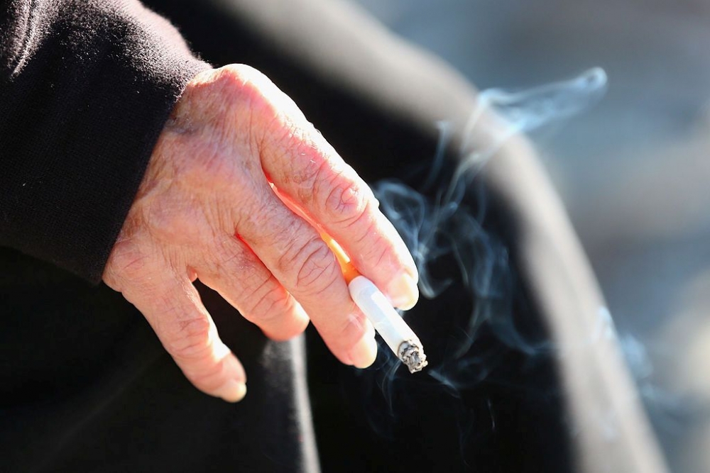 Лоша новина за пушачите, цените на цигарите пак ще скачат
