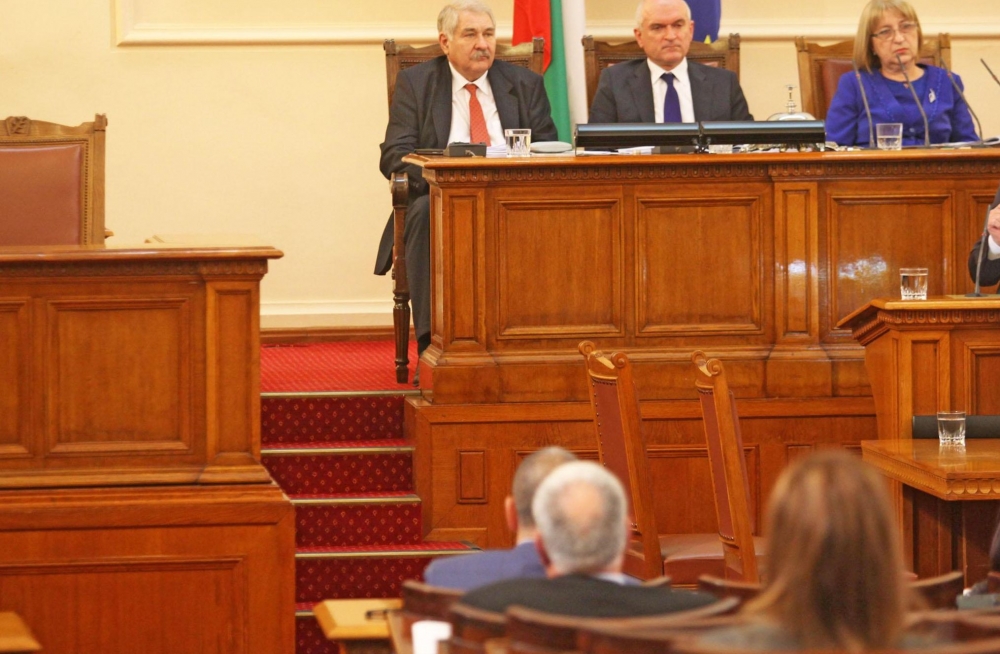 Внасят новите промени на Изборния кодекс в парламента