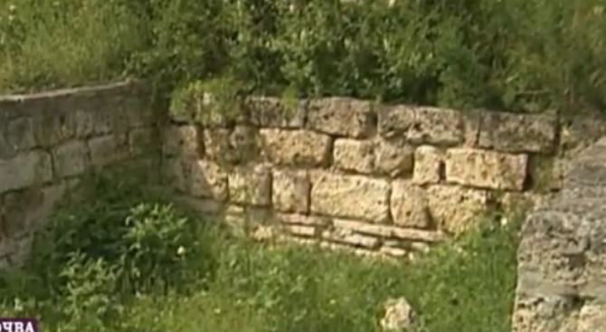 Ценен манастирски комплекс от 11 век край Варна се руши  