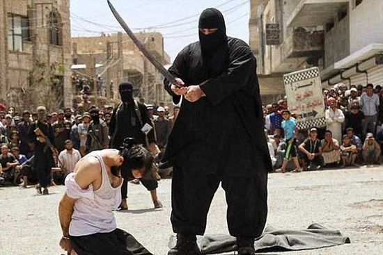 „Ислямска държава“ посяга жестоко на свои! Отрязаха езиците на петима джихадисти, защото...