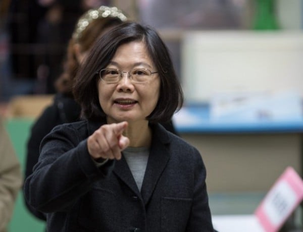Китай: Президентката на Тайван е нестабилна стара мома