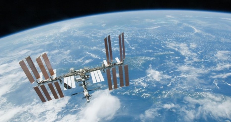 Космическа комуникация: "Фейсбук" и НАСА организират видео чат с астронавти на МКС