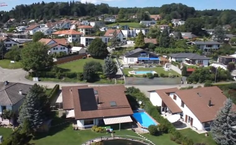 Демокрация в действие: Швейцарско село реши да забрани бежанците и да си плати глобата за това