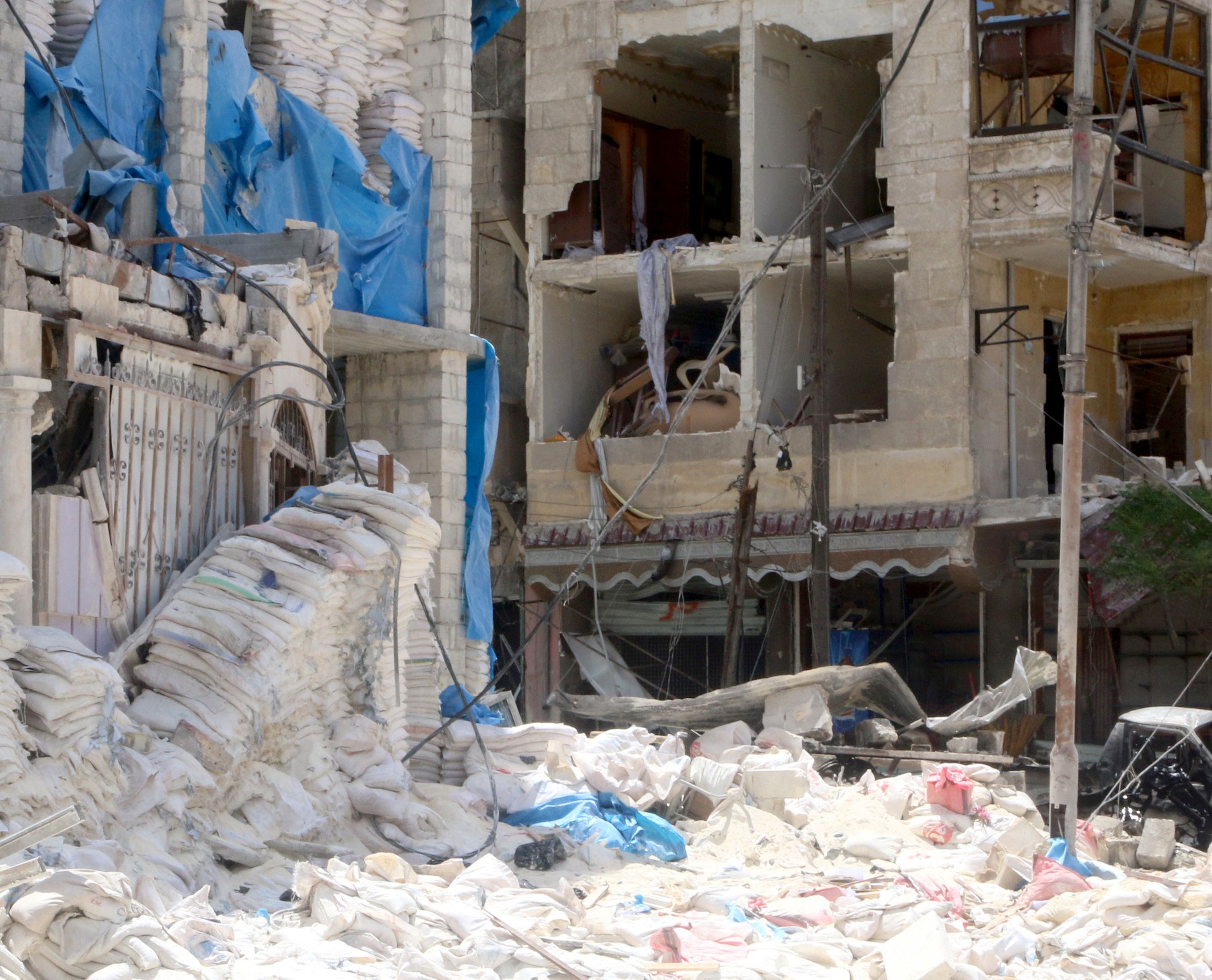 Ето как започва ужасът в сринатата болница в Алепо (ВИДЕО)