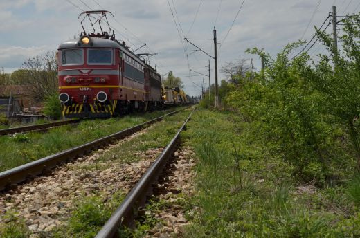 Самоубиец легна пред влака за Пловдив