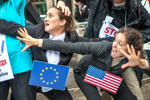 The Independent: Дали „ТТИП лийкс“ е краят на омразната сделка между ЕС и САЩ