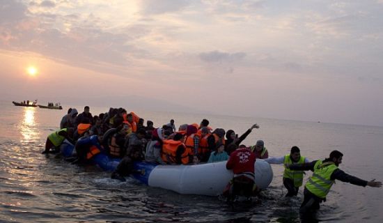 Нова заплаха за Европа! Мигранти от Карибите се правят на бежанци от Сомалия (СНИМКИ/ВИДЕО)