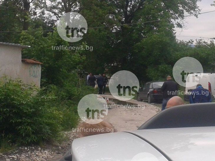 Двойно убийство потресе Пловдив! Откриха родителите на полицай, обляни с кръв (СНИМКИ)
