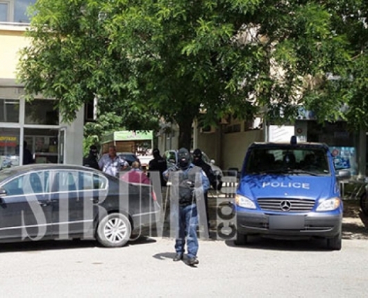 Един от закопчаните в Благоевград полицаи бил антимафиот, свързват ги с ареста на Дебелия
