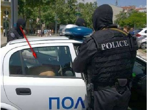15 са вече арестуваните в Бургас, качулки обсадиха централния офис на Николай Мечков 