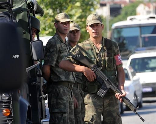 Дойче Веле: Консулството на Германия в Истанбул е било отцепено от полицията