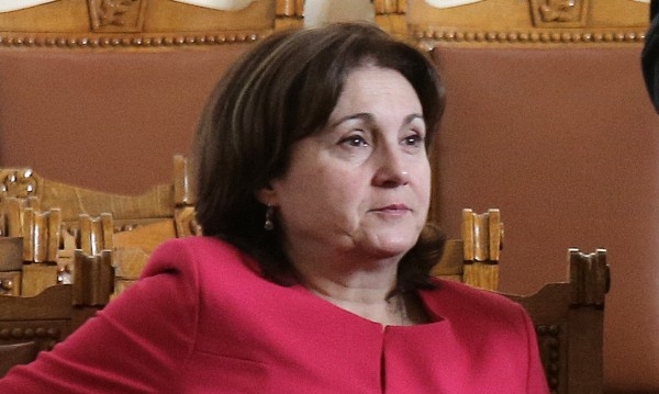 Викат Бъчварова в парламента заради „гангстерската война, открила новия туристически сезон”