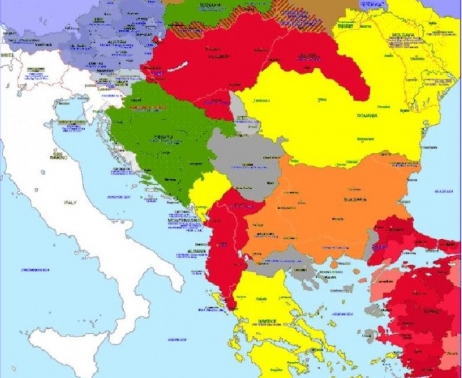 Сръбският „Блиц”: До години България взема част от Македония