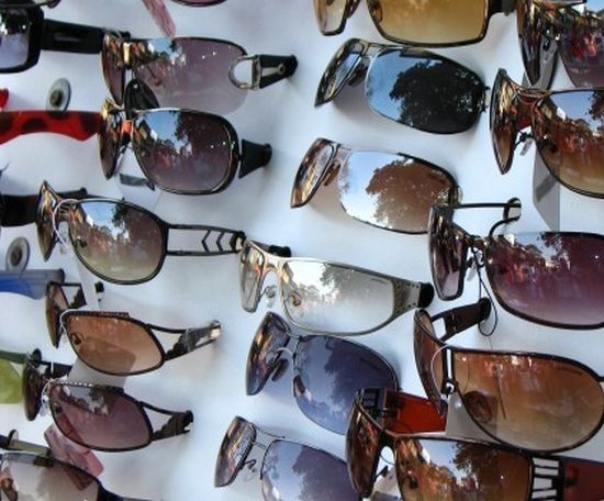 Офталмолог с ценни съвети какви очила да изберете за летния сезон