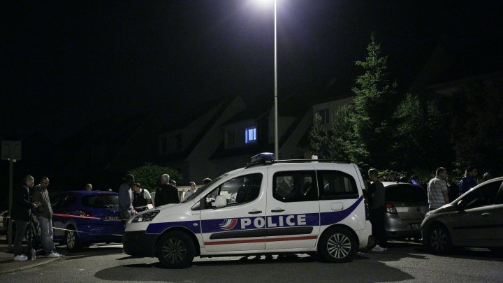 "Ислямска държава" стои зад убийството на полицая в Париж
