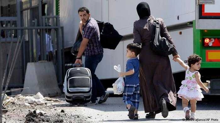 "Ди Велт": Огорчени от Европа сирийци поемат обратно към дома  