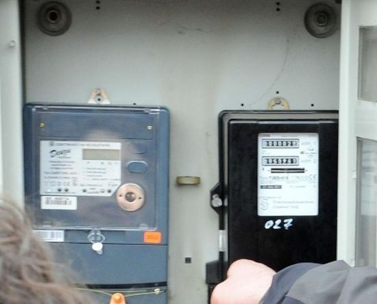 Скриват такса "грешка" в сметките за тока