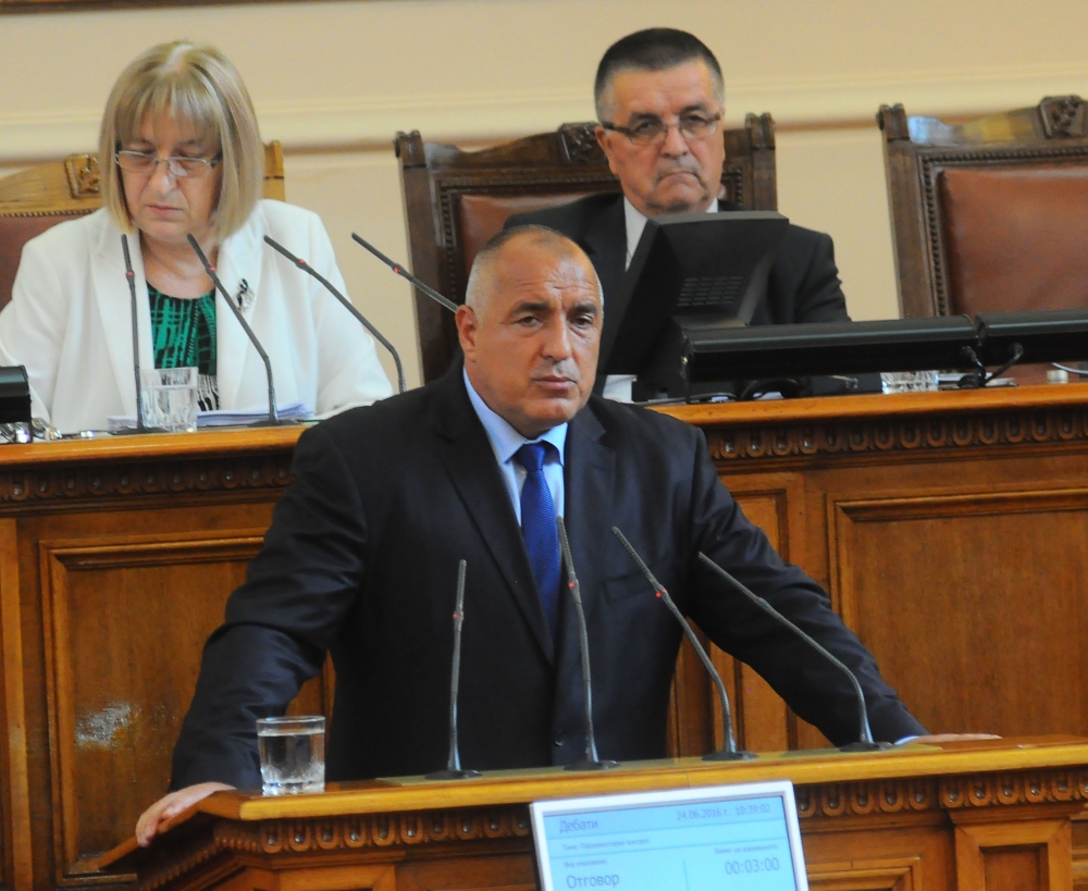 Борисов обясни на депутатите как стои въпроса с увеличението на учителските заплати
