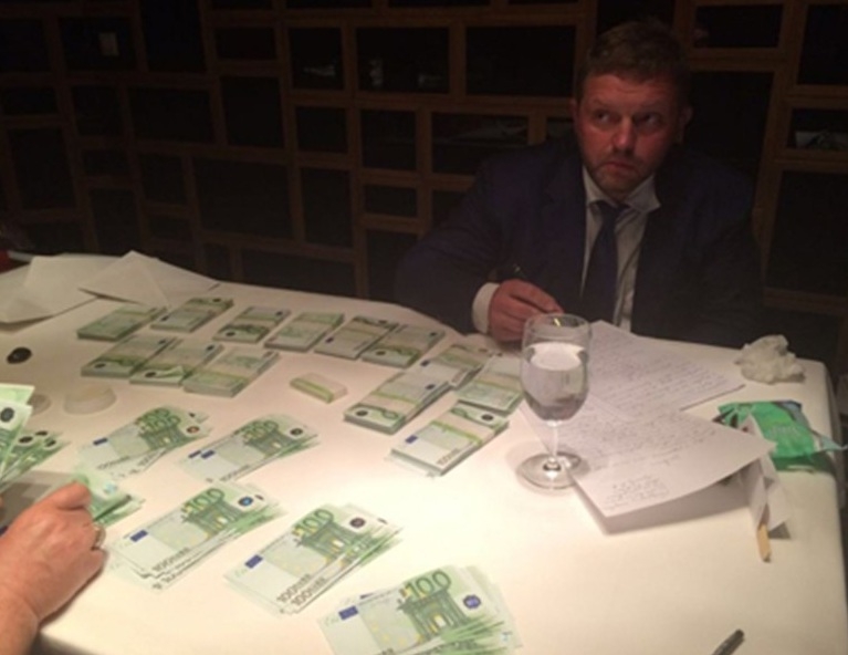 Руски губернатор хванат с €400 000 подкуп 