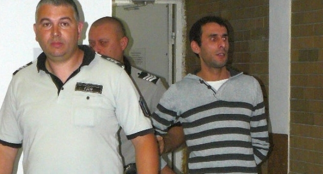 Тройният убиец на пътя Хуриет заловен в Давос