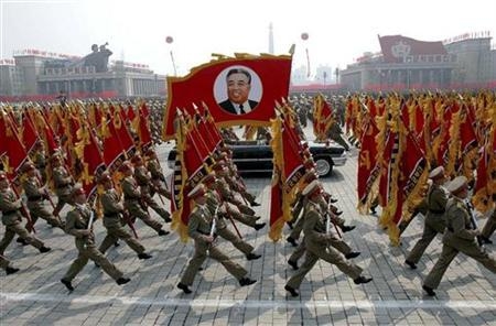 Северна Корея оборудва патрулните си катери с американски картечници