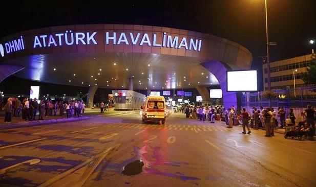 Външно: Няма данни за пострадали българи след атентите в Истанбул