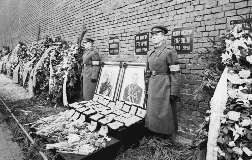 Само в "ШОУ"! Руският космонавт Лазуткин опроверга Ванга: Гагарин не е жив!