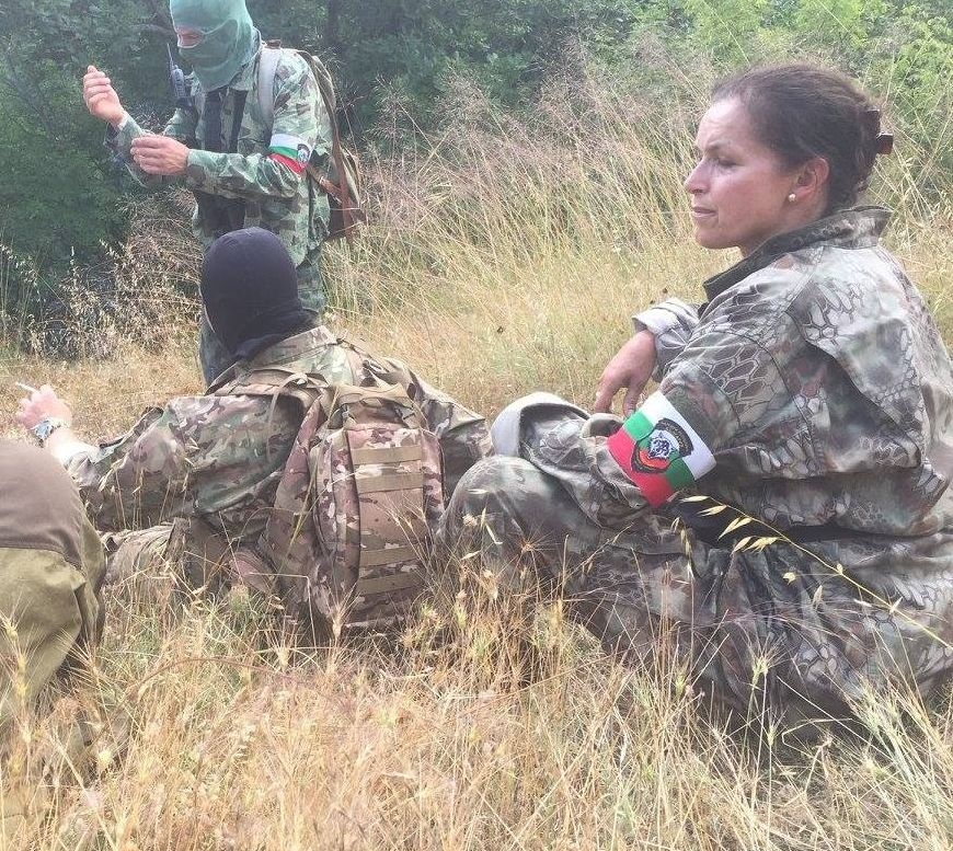 Бившата лидерка на ПЕГИДА лови мигранти... в България