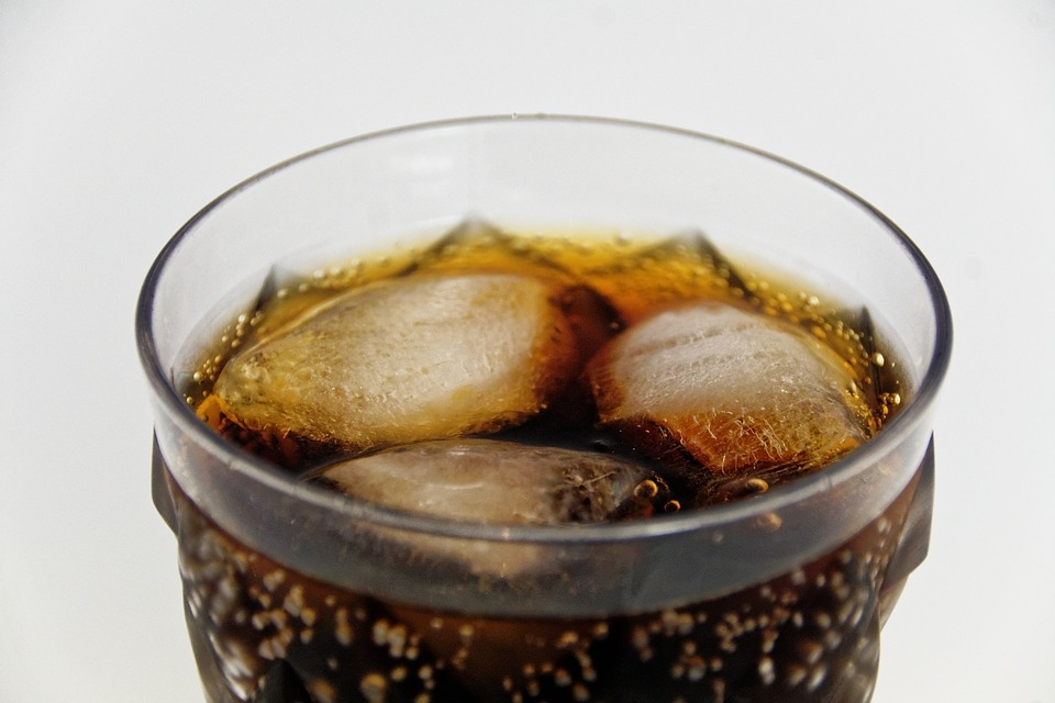 Учени от Копенхаген: Мъжете не могат да го вдигнат заради известна марка газирана напитка