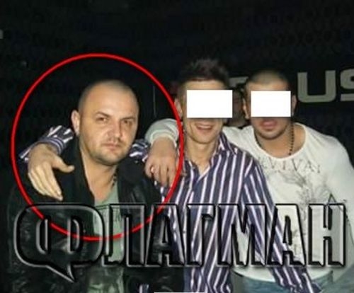 Разпознаха татуирания бандит, ограбил нагло жена в Бургас?