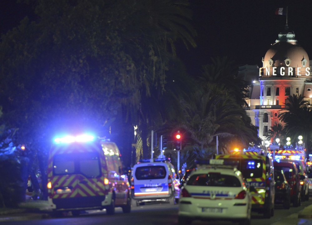 "Ислямска държава" ликува отвратително за ужаса в Ница (СНИМКИ)