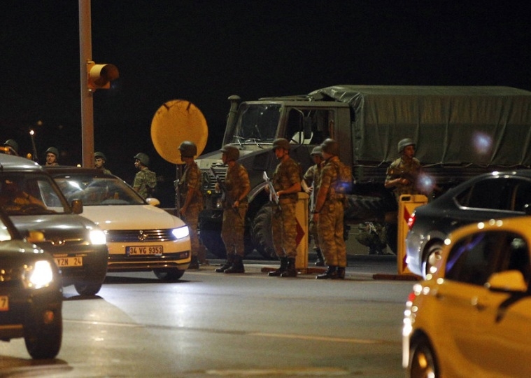 Българи са блокирани на летището в Истанбул 