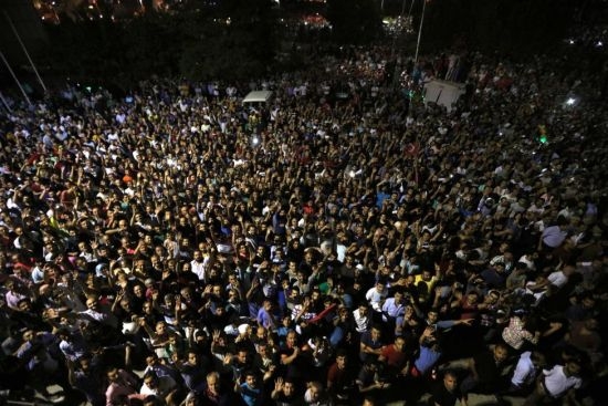 Истанбул се готви за заключителния митинг в защита на демокрацията