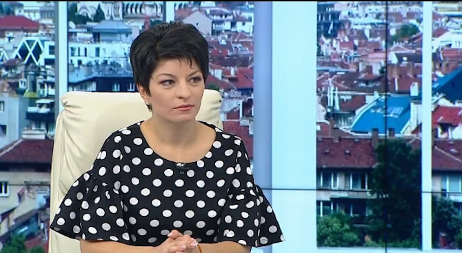 Десислава Атанасова разкри какво цели Радан Кънев с критиките си към ГЕРБ! Депутатката хвали Нинова