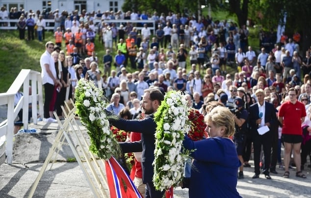 Атаката в Мюнхен – точно пет години след касапницата на Брайвик (СНИМКИ)   