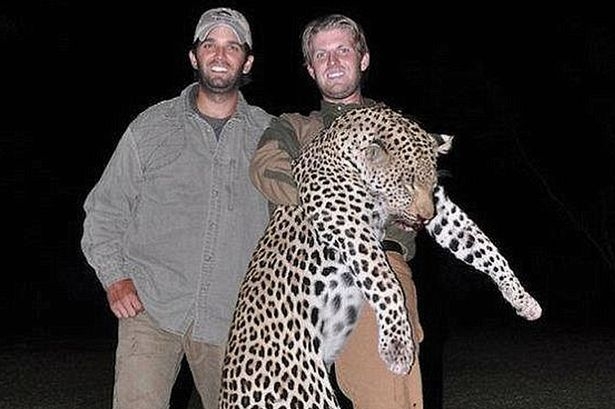 Синовете на Тръмп му подливат вода за кампанията. Снимаха се с убити от тях животни в Африка (СНИМКИ 18+)
